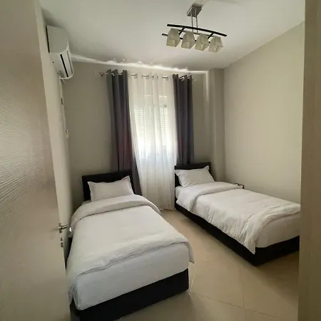 Miramare 2 Apartment